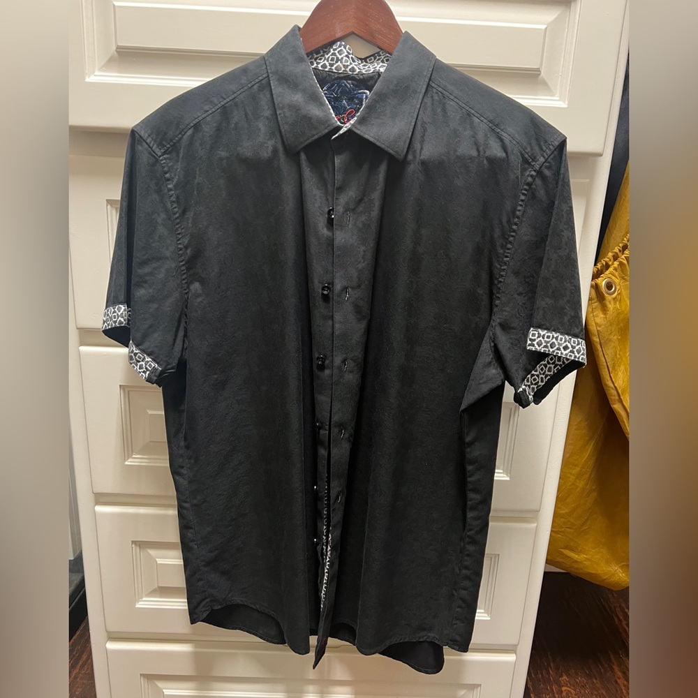 Robert Graham Black Short Sleeve Shirt with Patterned Cuffs